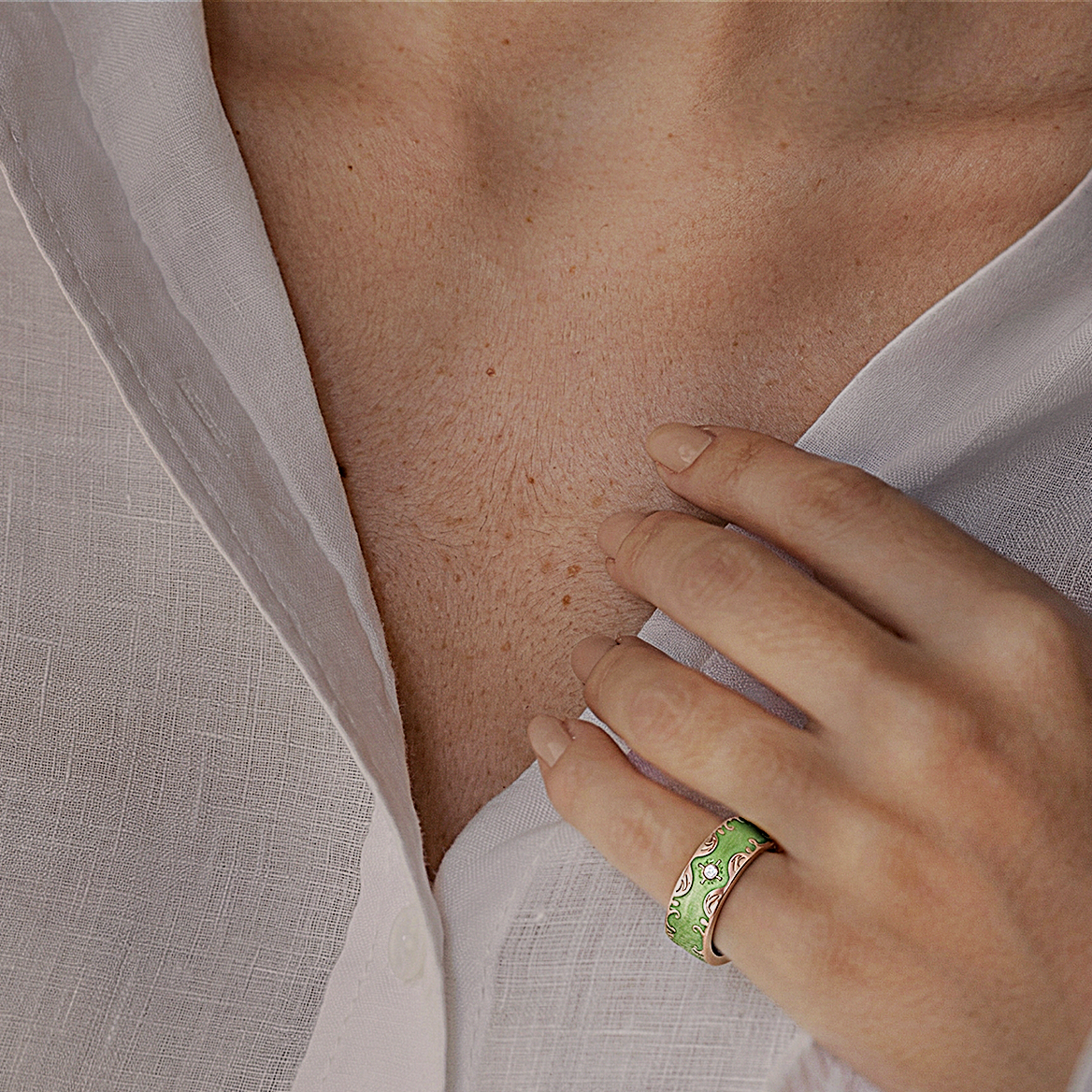 Diamond - Crown of roses